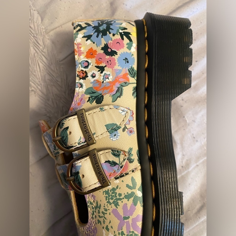 NWOT Dr. Martens 8065 Floral Mash Up Leather Mary Jane 'Parchment Beige Size 5 - Picture 6 of 13